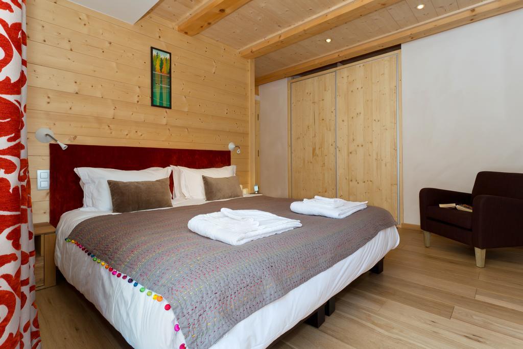 Chalet Isabelle Mountain Lodge 5 Star 5 Bedroom En Suite Sauna Jacuzzi Chamonix Oda fotoğraf